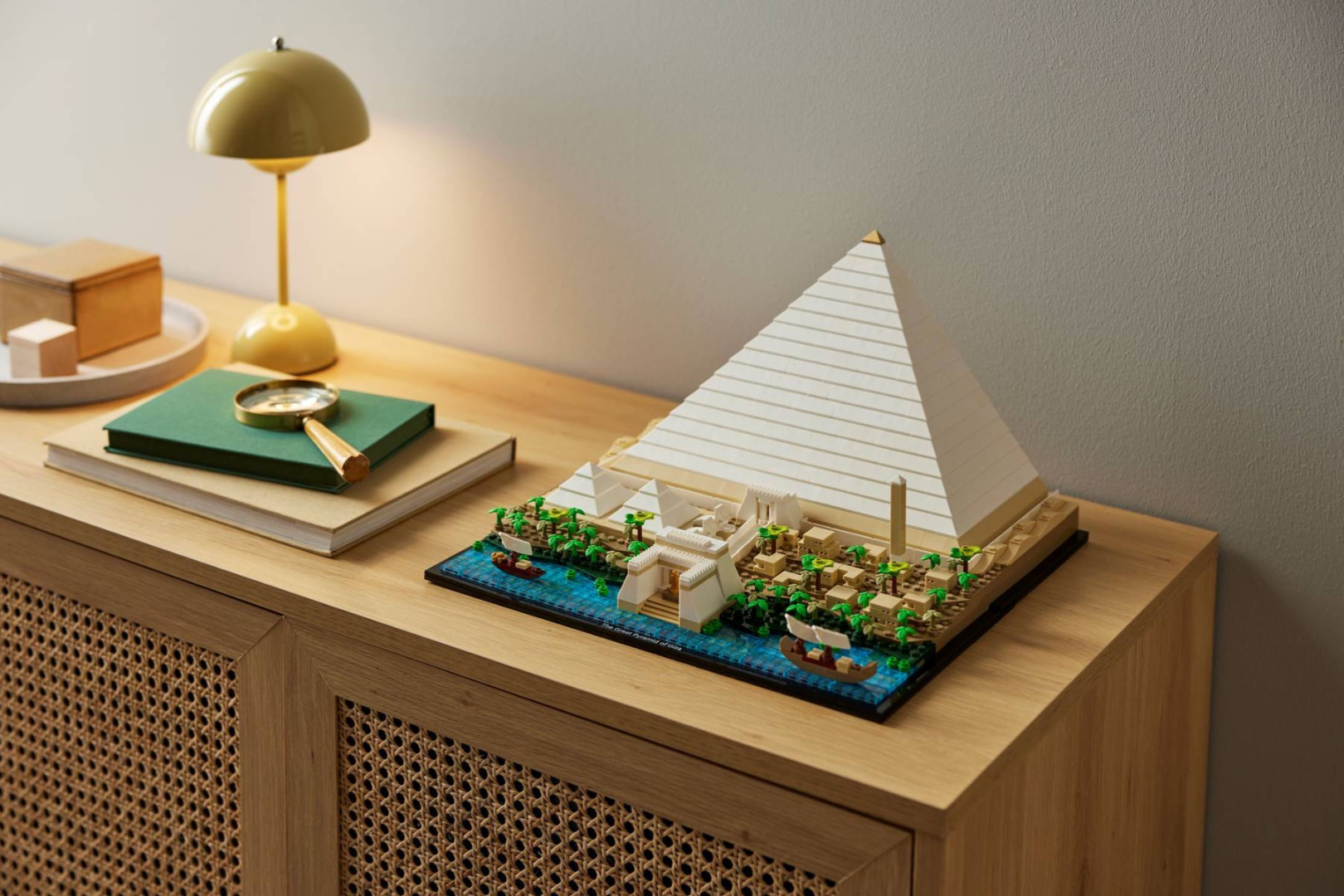 LEGO model expus